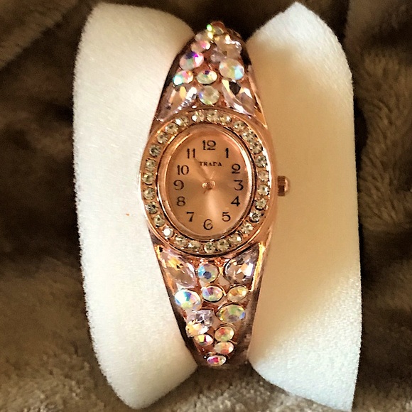 AUSTRIAN CRYSTAL Rosetone Bangle Watch - Picture 3 of 5